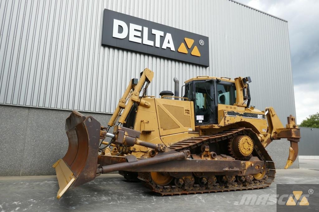 CAT D8T 履帶推土機