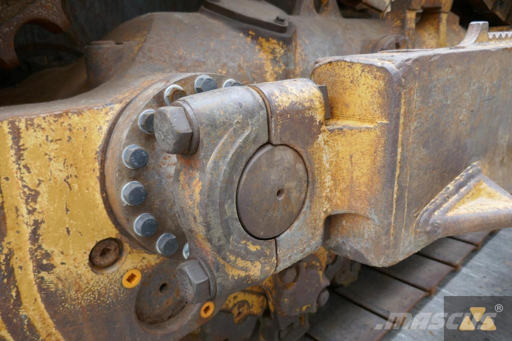 CAT D8T 履帶推土機