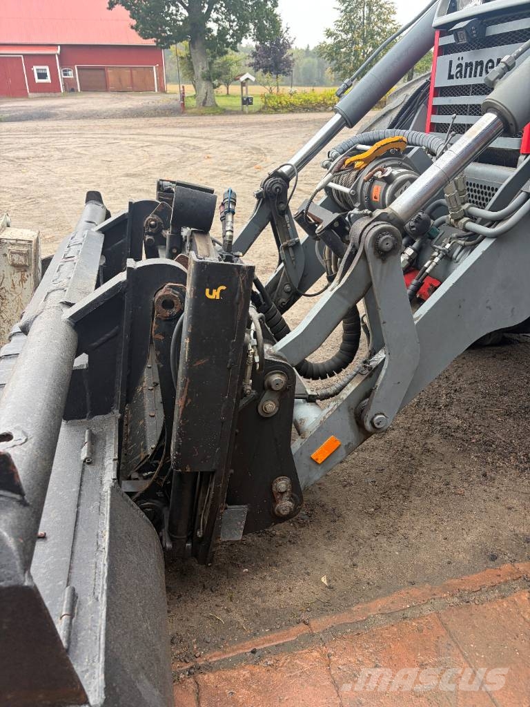 Lännen 8800 G Baggerlader