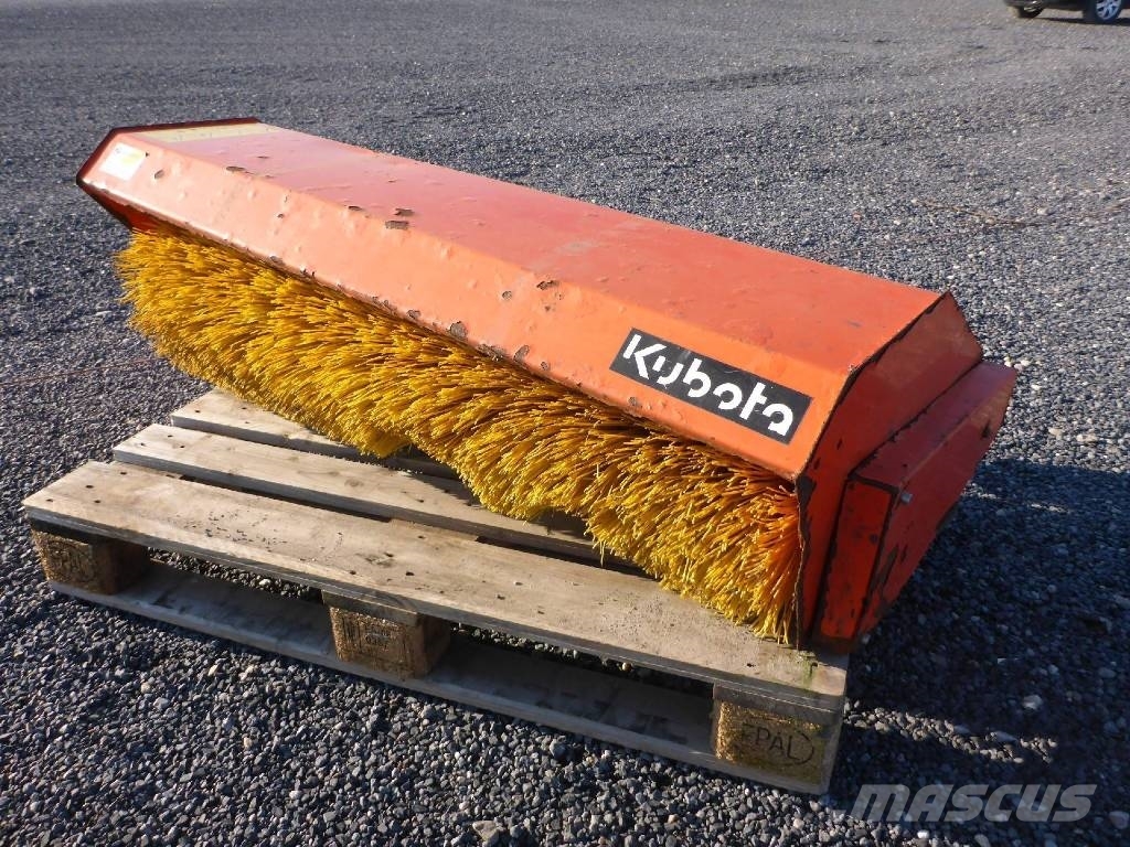 Kova LH1200HT BROOM ATTACHMENT Навесное оборудование и запчасти
