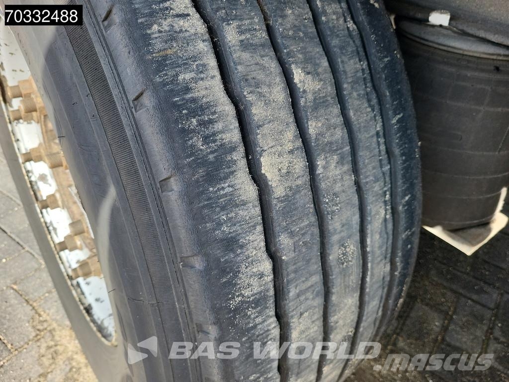 Schmitz Cargobull SKO24 Laadklep APK 02/27 Gesloten opleggers