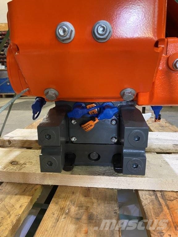 Kinshofer Gestänge-/ Rohrgreifer 600mm mit NOX-Tiltrotator Garras