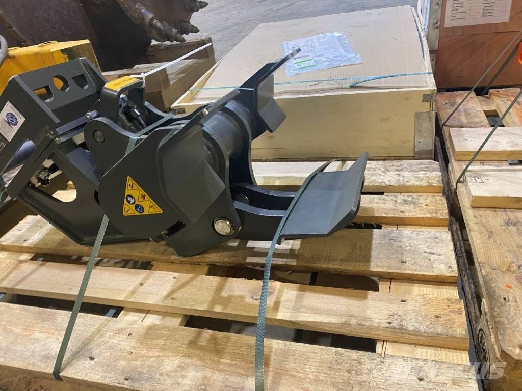 Kinshofer Gestänge-/ Rohrgreifer 600mm mit NOX-Tiltrotator Garras
