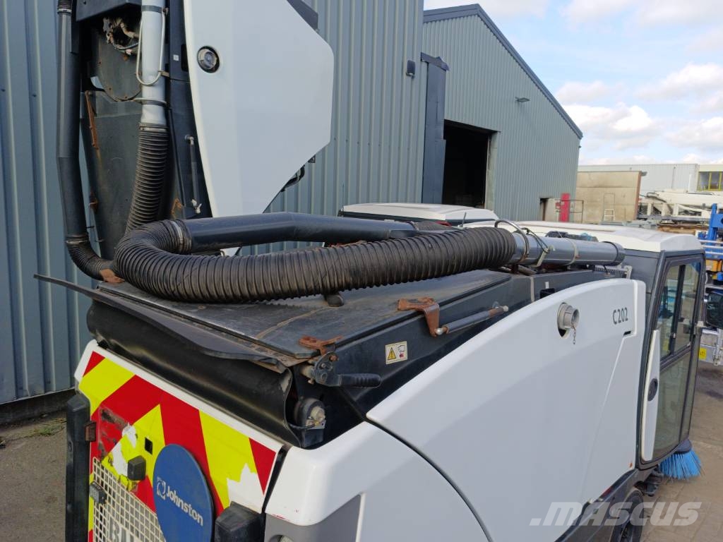 Bucher C202 CityCat 2020 vacuum sweeper bezemwagen Zametací stroje