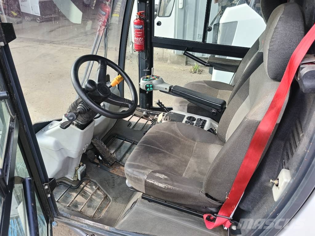 Bucher C202 CityCat 2020 vacuum sweeper bezemwagen Zametací stroje