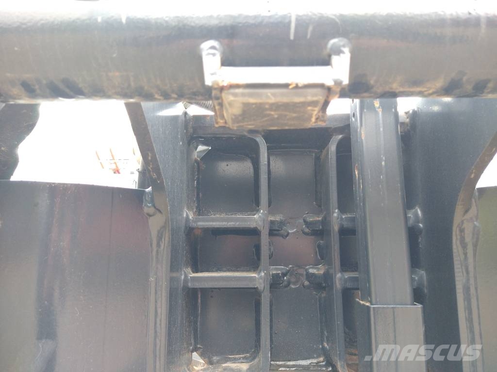 Manitou originele dakwerker manbak (294) Redelid ja platvormid