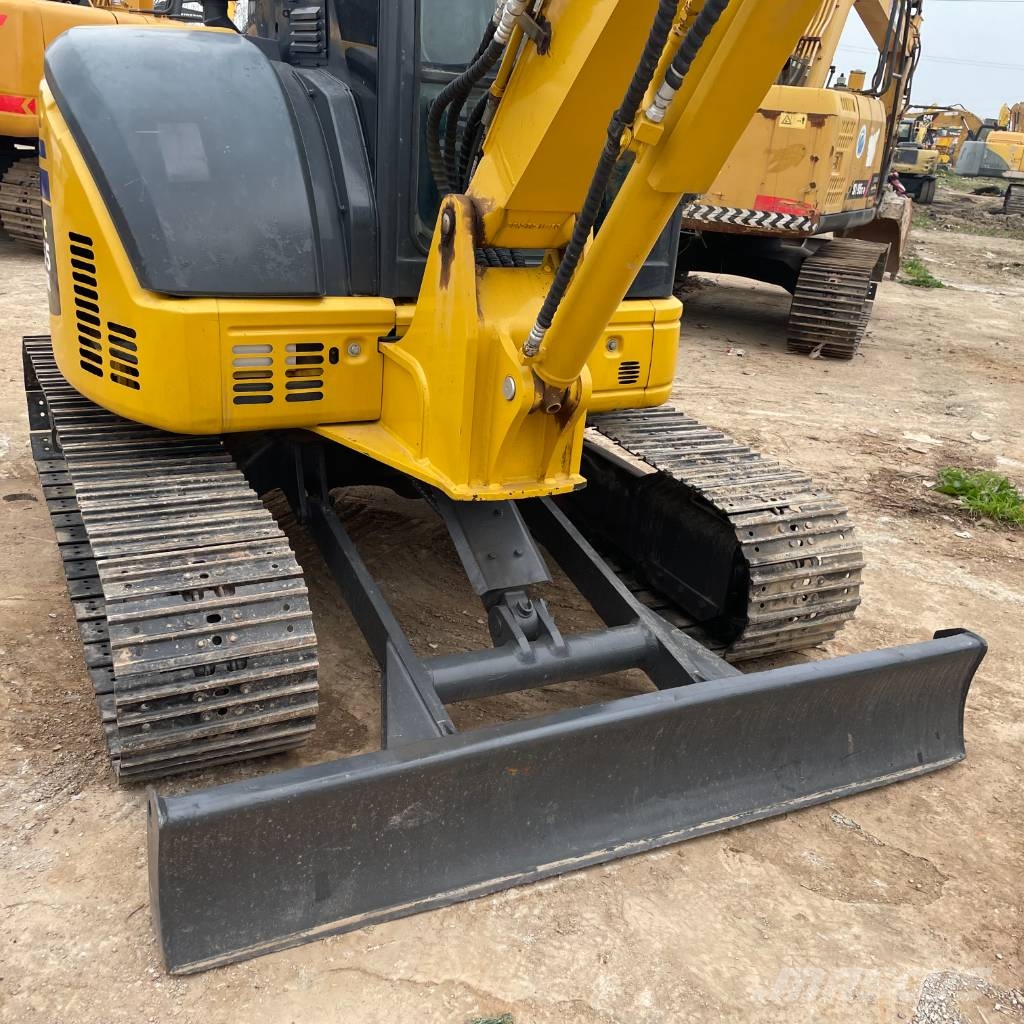 Komatsu PC 55 MR حفارات صغيرة أقل من 7 طن (حفارات صغيرة)