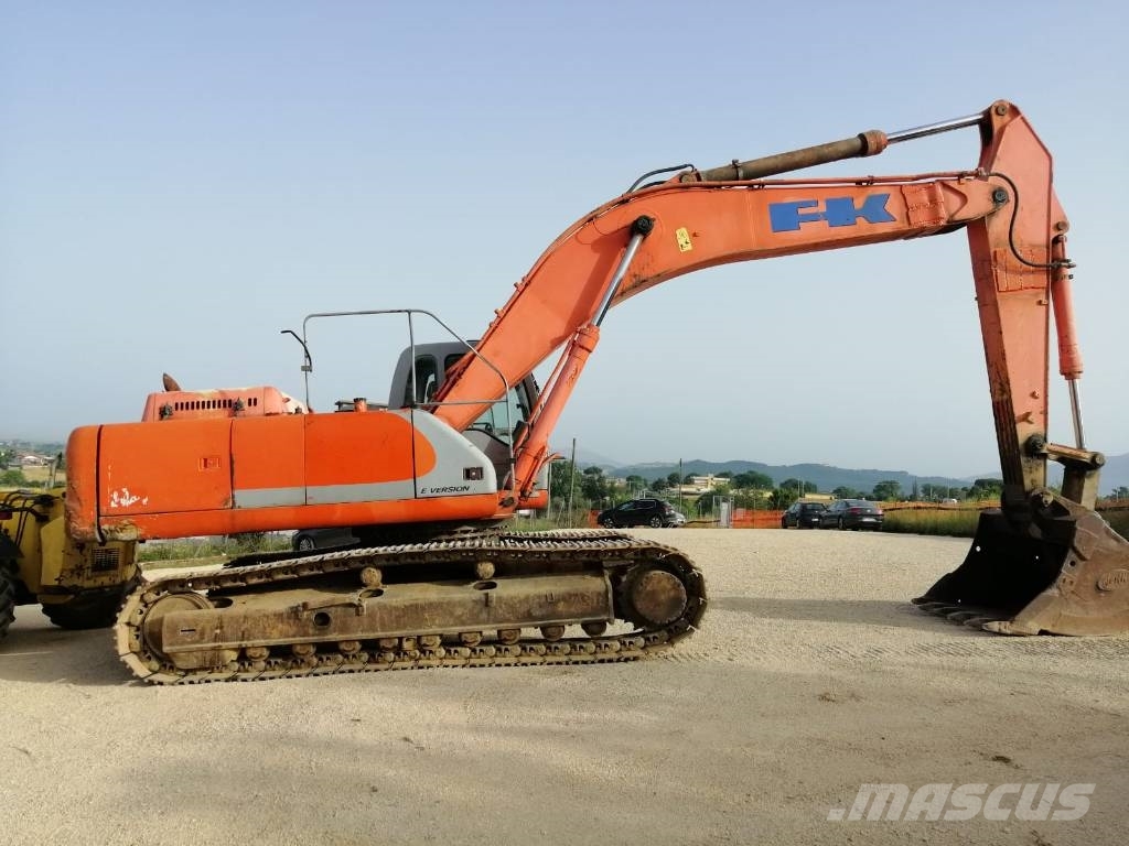 Fiat-Kobelco E385 Bageri guseničari