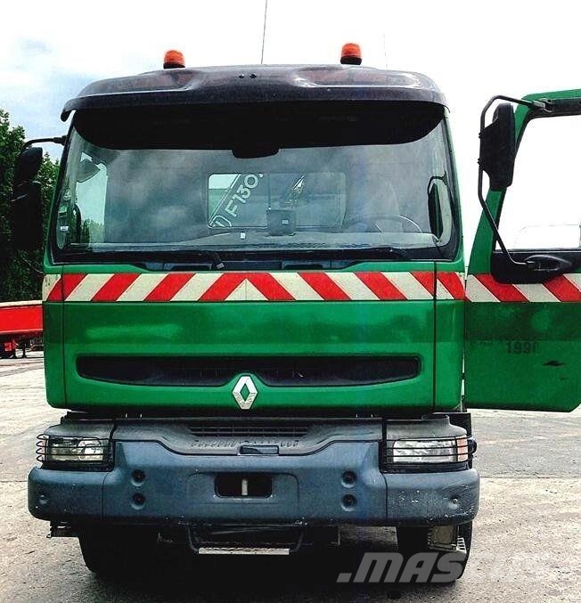 Renault Kerax Tovornjaki s kesonom/platojem