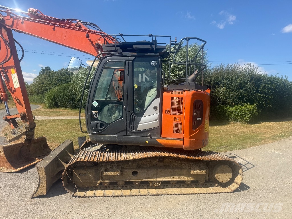 Hitachi ZX 135 USb-6 Kāpurķēžu ekskavatori