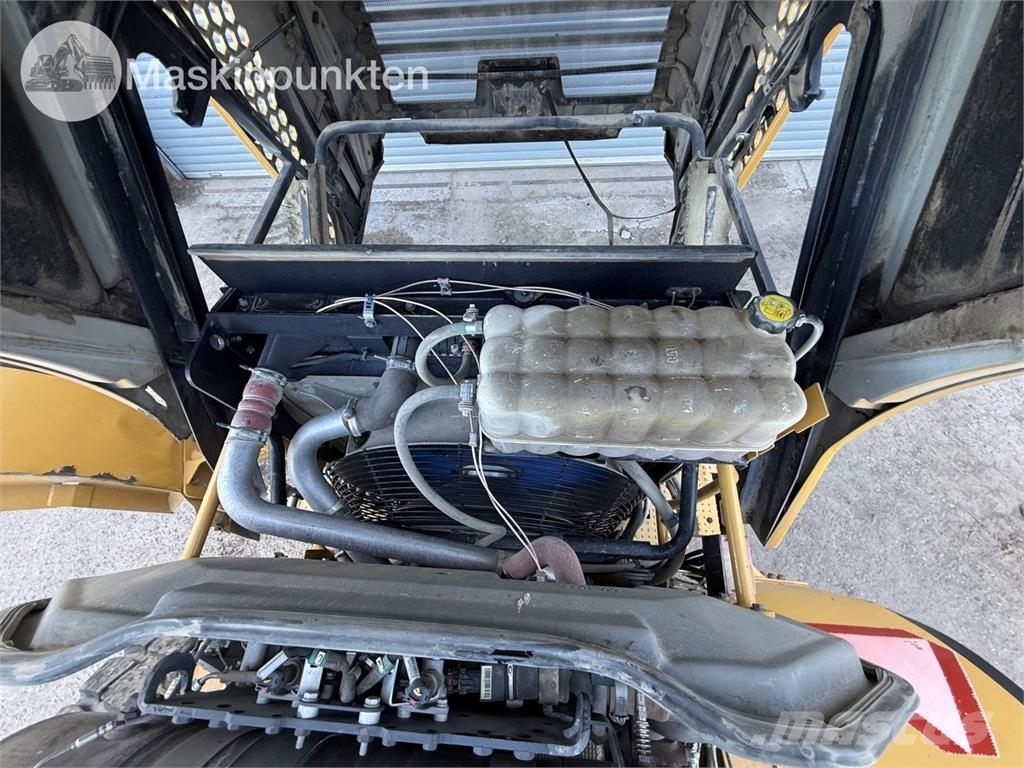 CAT 962K 輪式推土機