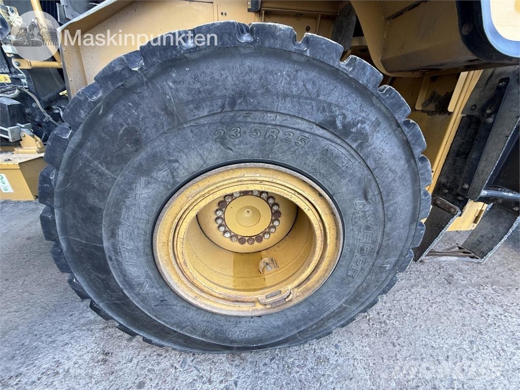 CAT 962K 輪式推土機