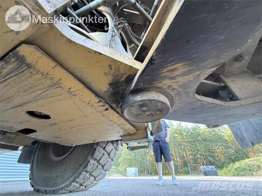 CAT 962K 輪式推土機