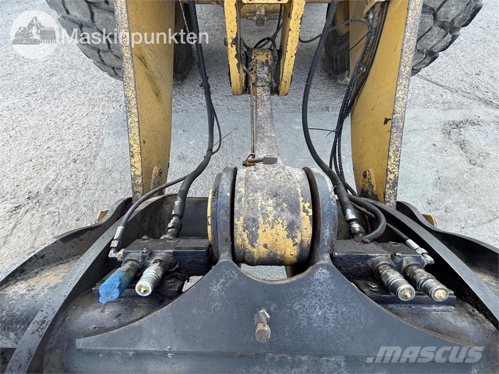 CAT 962K 輪式推土機