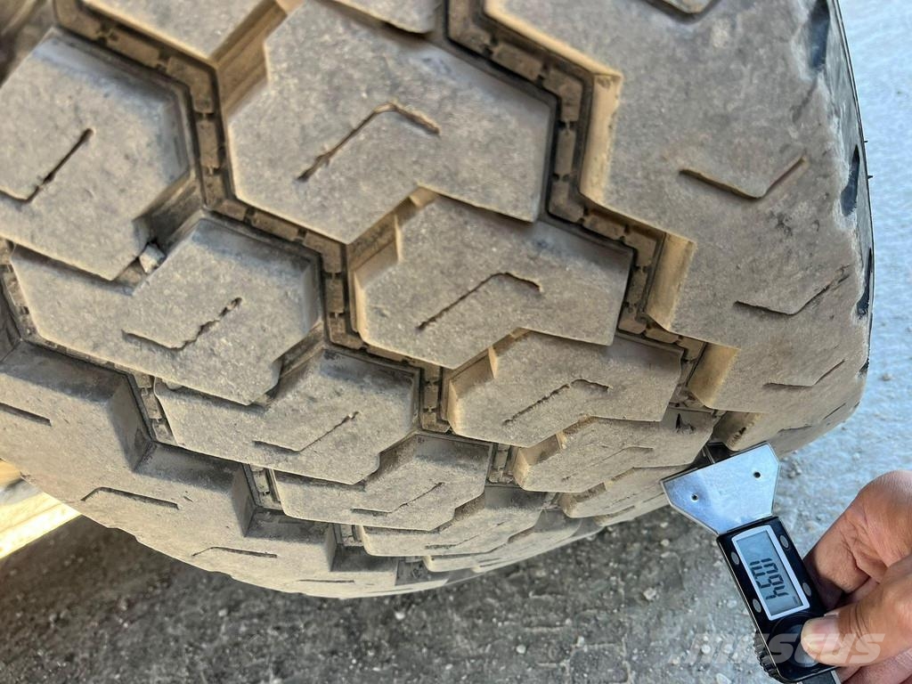 Krone SD SKAP BOX L=13675 mm Polprikolice zabojniki