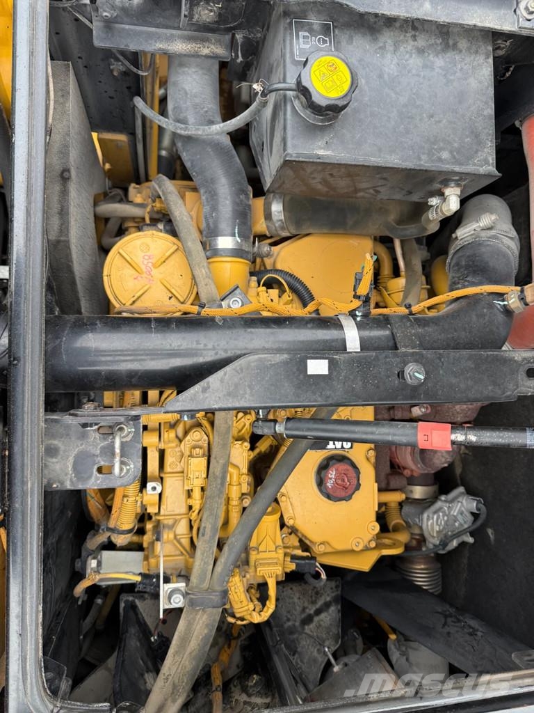 CAT M315F Ekskavatori uz riteņiem
