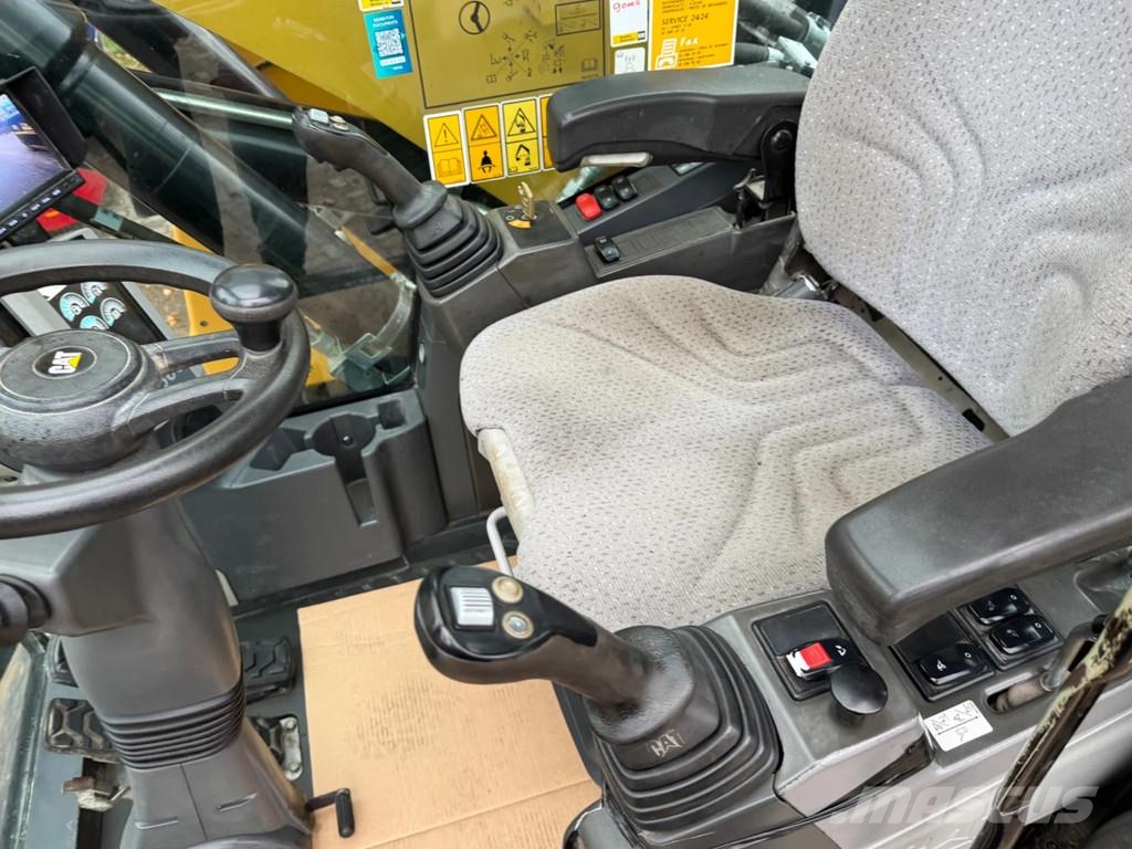 CAT M315F Ekskavatori uz riteņiem