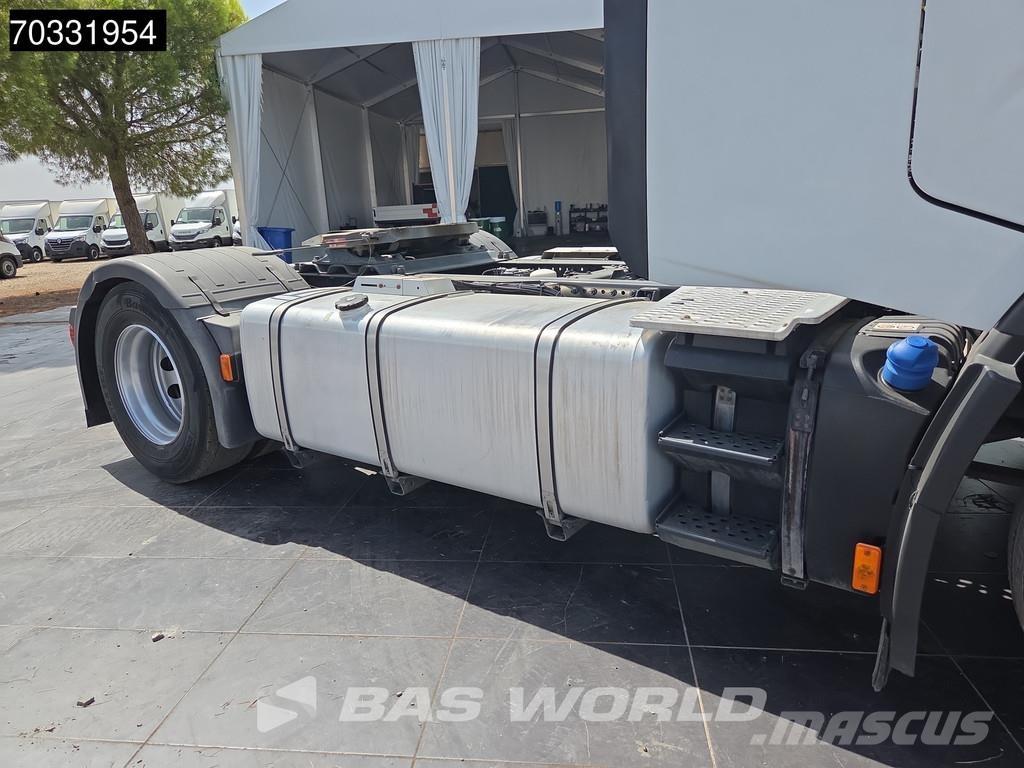 Iveco S-Way 490 4X2 Retarder 2x Tanks Standklima ACC Çekiciler