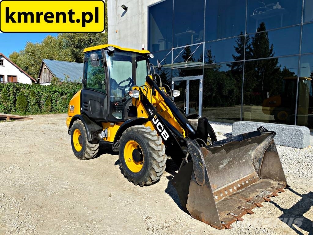 JCB 406 Kolesni nakladalci
