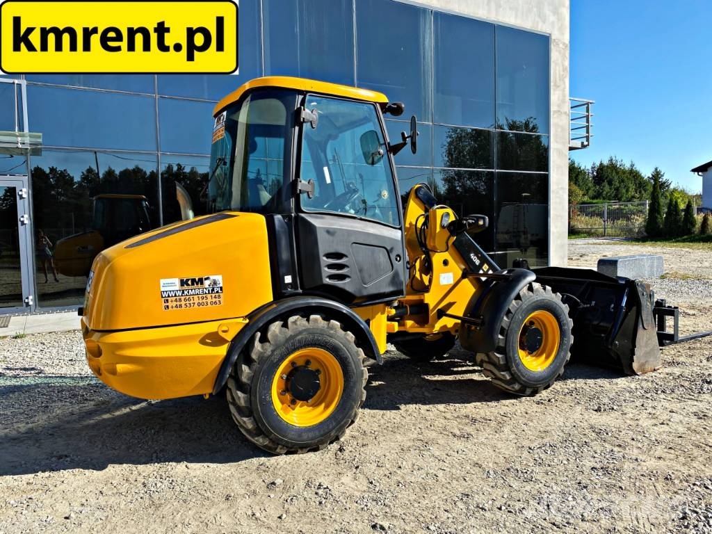JCB 406 Kolesni nakladalci
