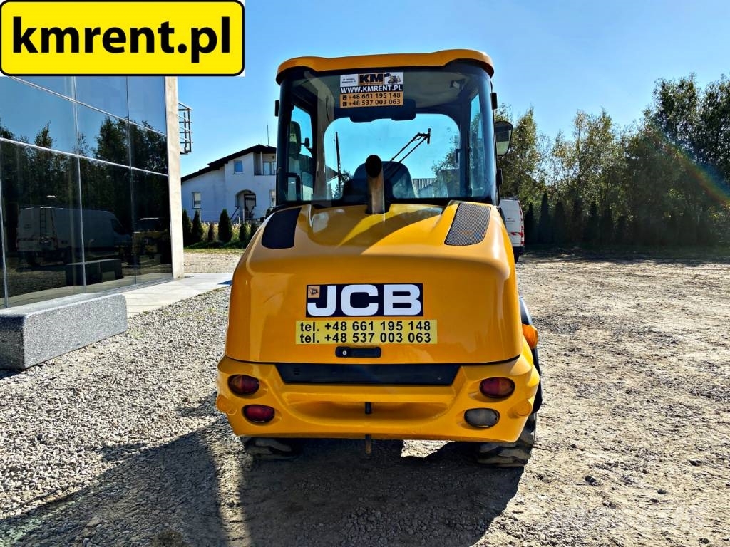 JCB 406 Kolesni nakladalci