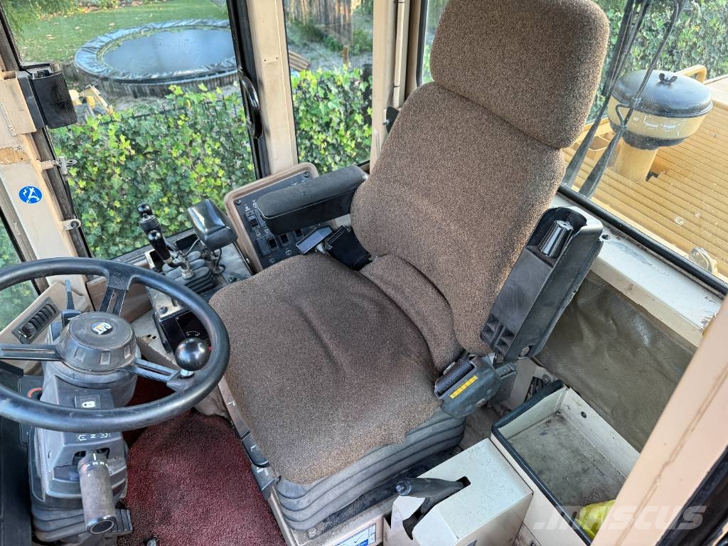 CAT 928 F Rataslaadurid