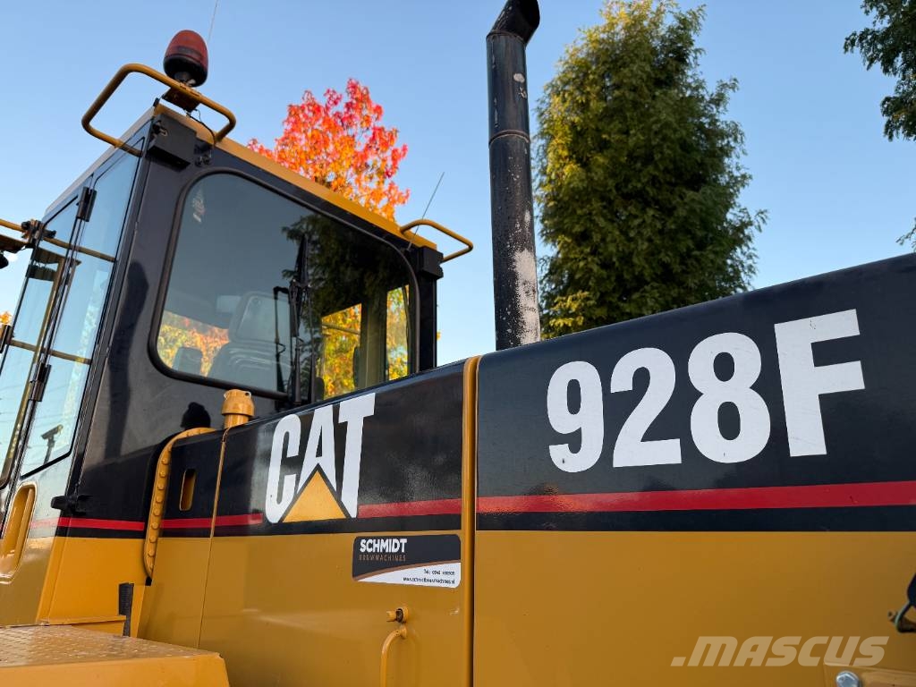 CAT 928 F Rataslaadurid