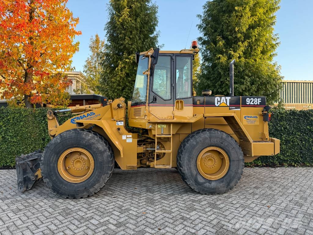CAT 928 F Rataslaadurid