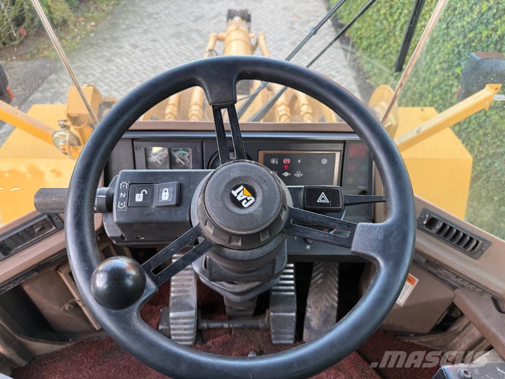CAT 928 F Rataslaadurid