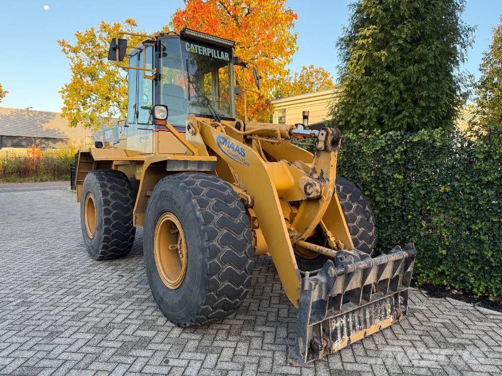 CAT 928 F Rataslaadurid