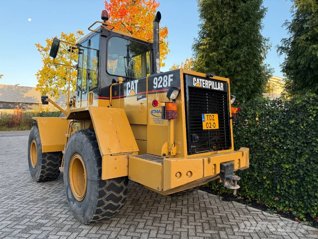 CAT 928 F Rataslaadurid
