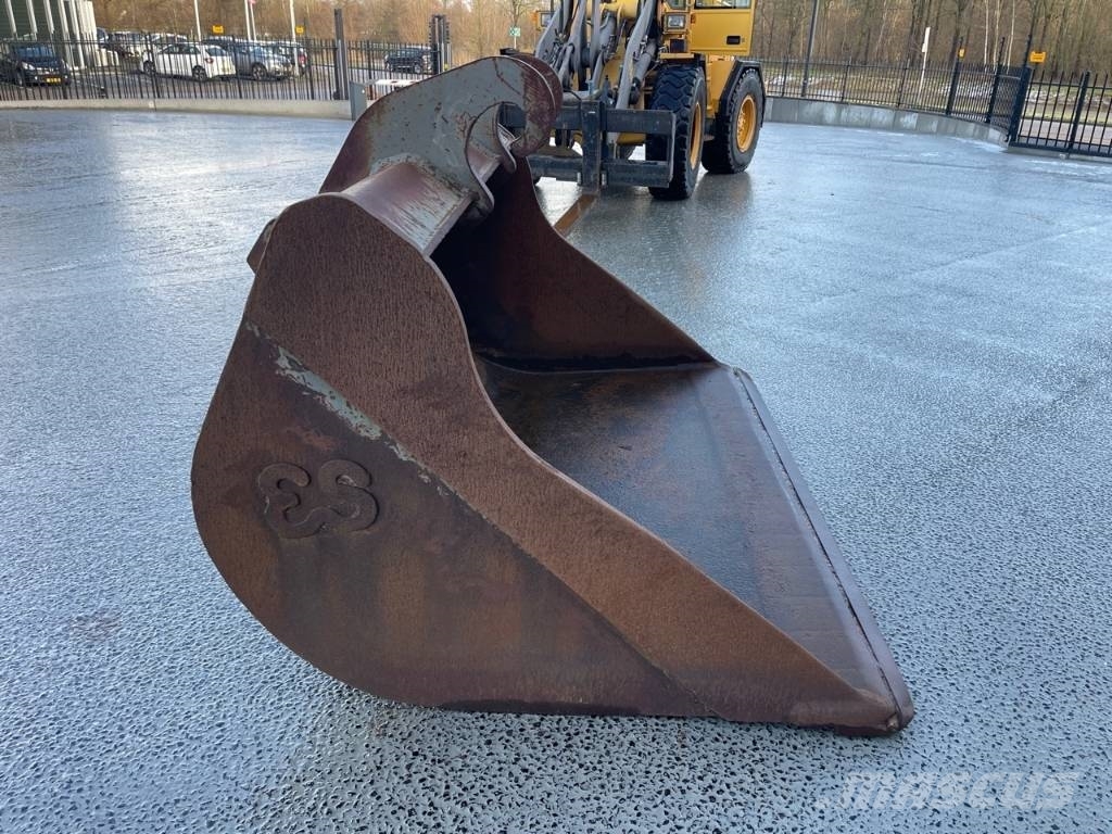 Eurosteel Crane bucket / Kraanbak 220cm 2600 liter CW45 Cucharones