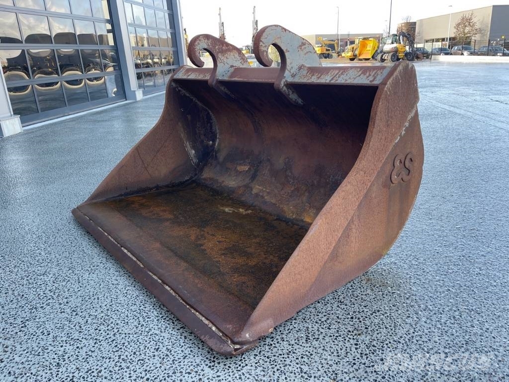 Eurosteel Crane bucket / Kraanbak 220cm 2600 liter CW45 Cucharones
