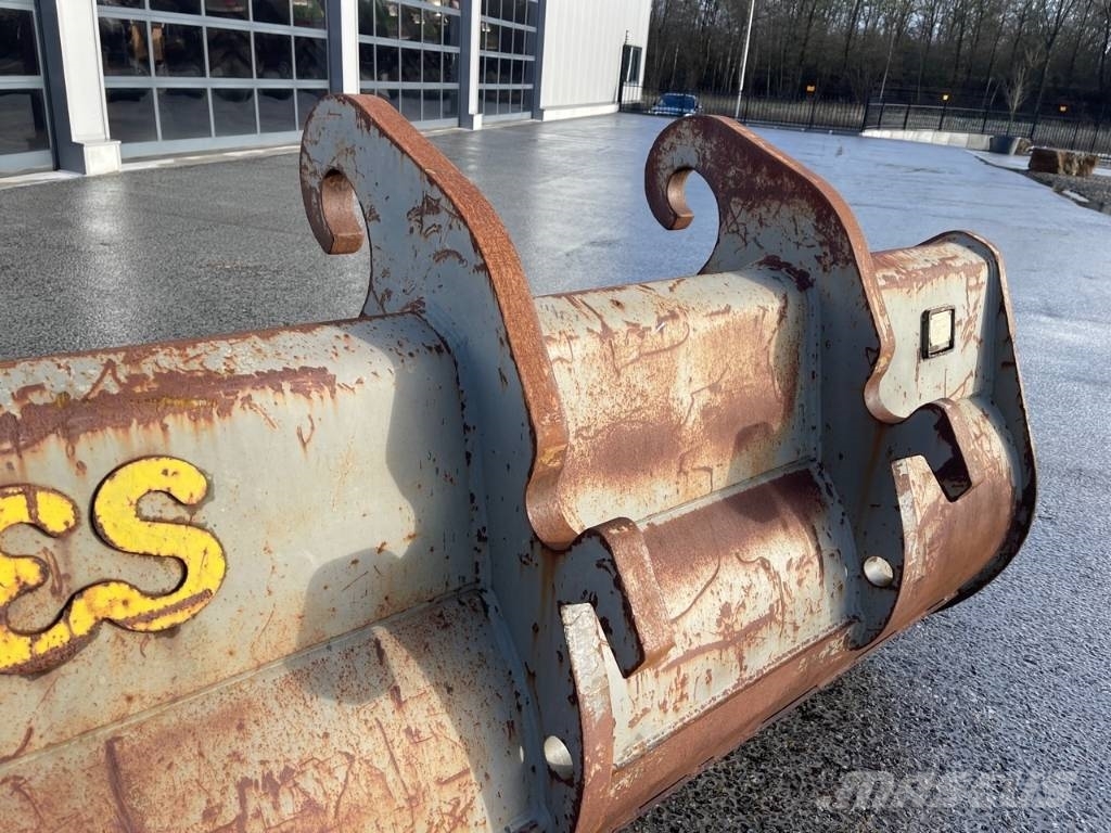 Eurosteel Crane bucket / Kraanbak 220cm 2600 liter CW45 Cucharones