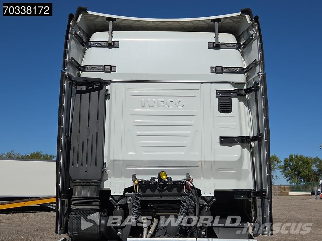 Iveco S-Way 490 4X2 Retarder 2x Tanks Standklima ACC Cavalos mecânicos
