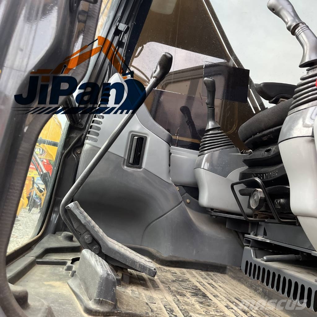 Komatsu PC 160 중형굴삭기 7톤-28톤