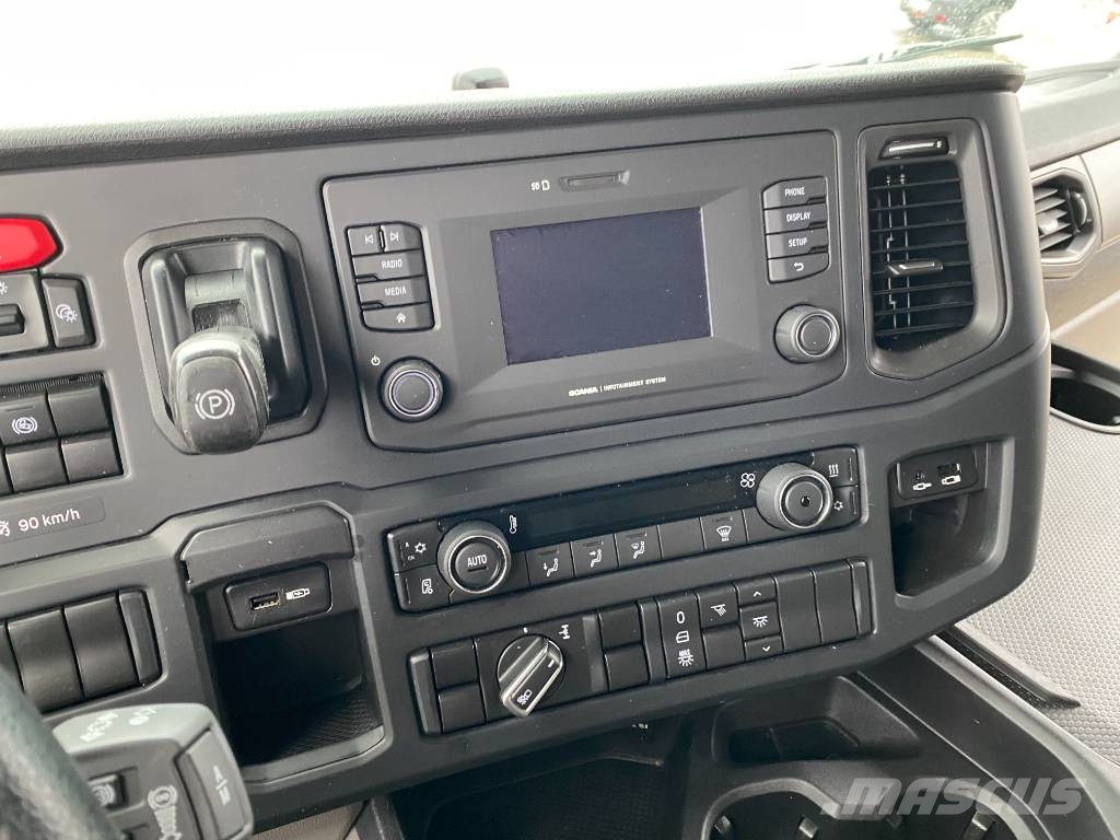 Scania R500 endommagé Sattelzugmaschinen