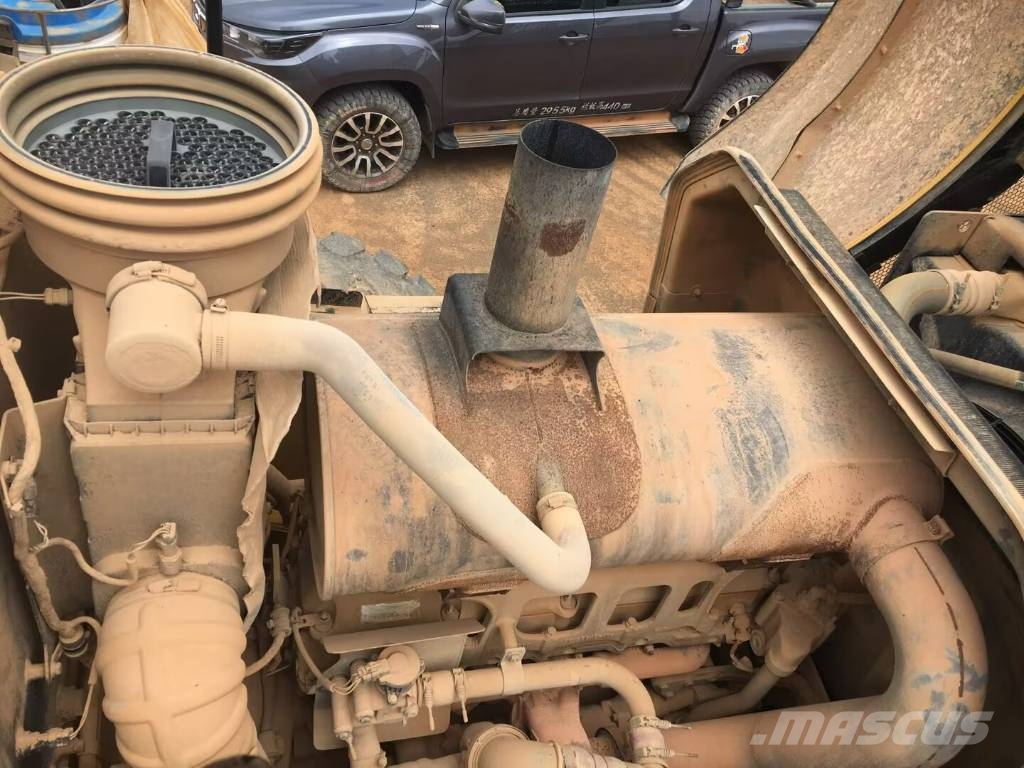 CAT 982 M Pale gommate