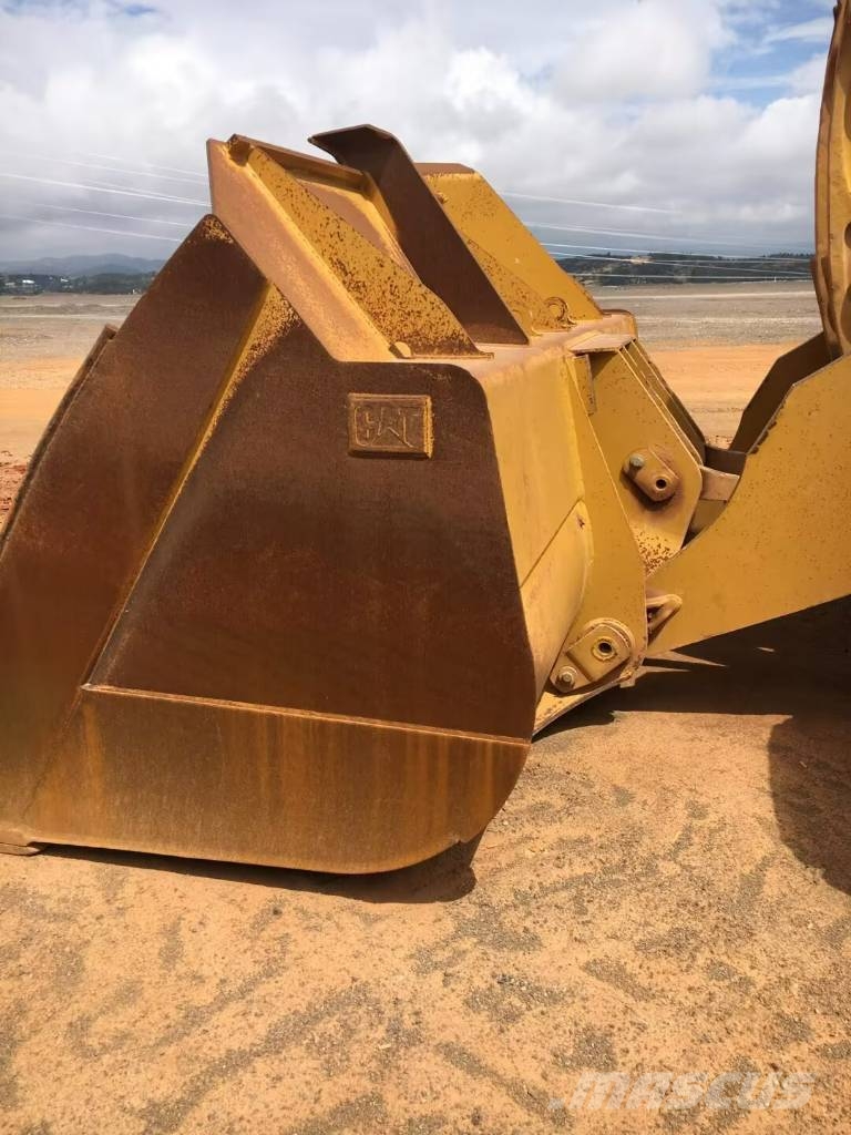 CAT 982 M Pale gommate
