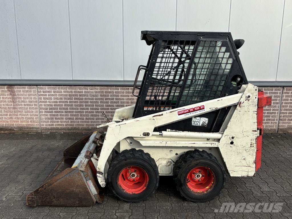 Bobcat 435 Skid steer loaders