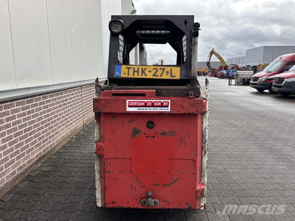 Bobcat 435 Skid steer loaders