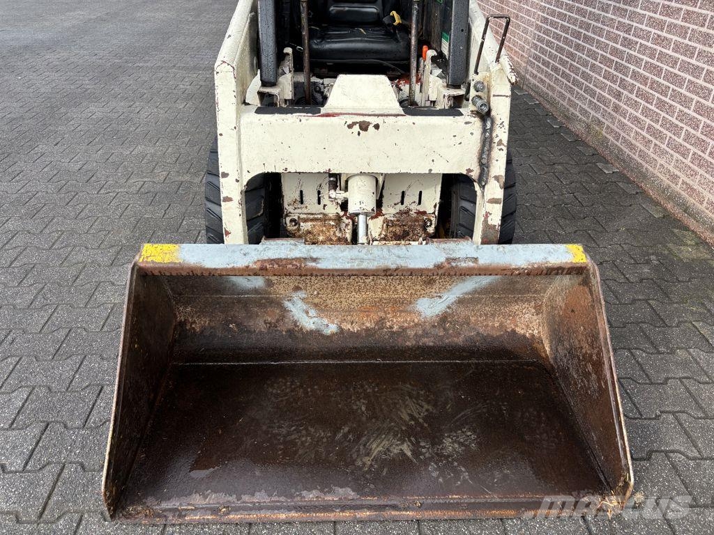 Bobcat 435 Skid steer loaders