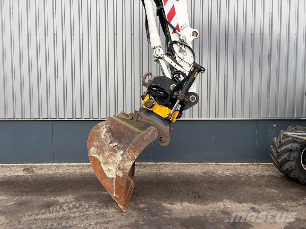 Liebherr A916 Bagri na kolesih