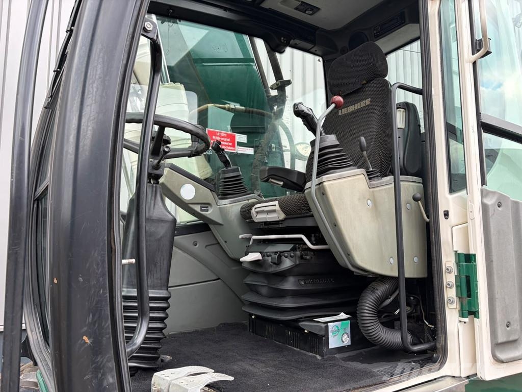 Liebherr A916 Bagri na kolesih