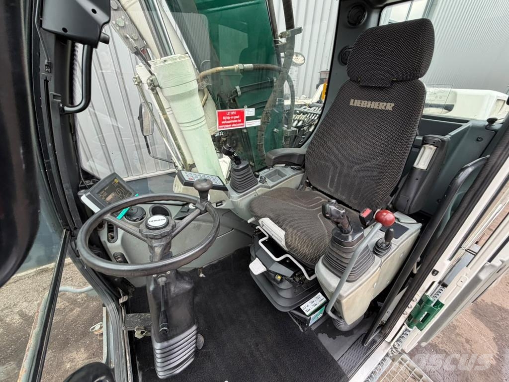 Liebherr A916 Bagri na kolesih