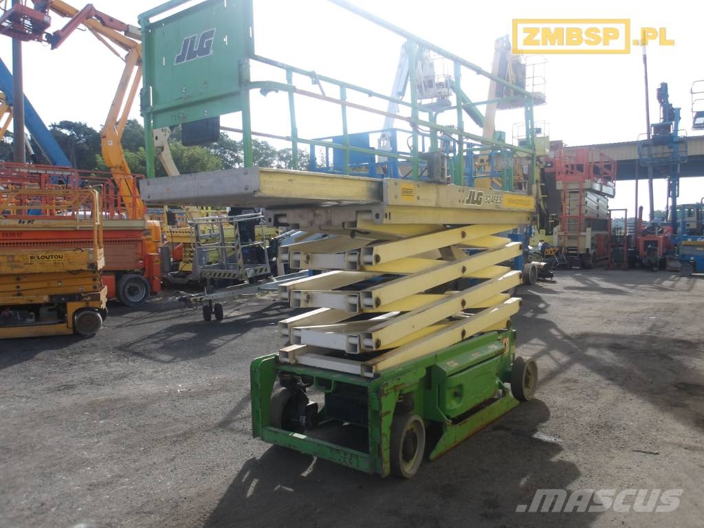 JLG 3246 ES Šķerveida pacēlāji