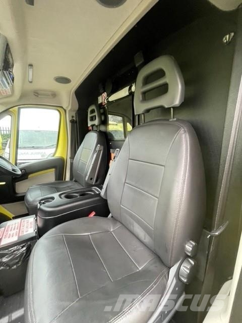 Fiat Ducato A&E Fiat Ducato A&E Vehicle with Stryker Pr Ambulancias