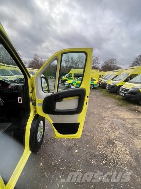 Fiat Ducato A&E Fiat Ducato A&E Vehicle with Stryker Pr Ambulancias