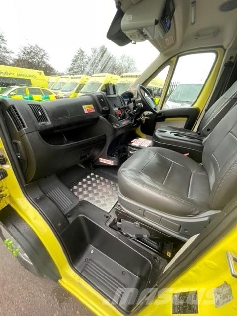 Fiat Ducato A&E Fiat Ducato A&E Vehicle with Stryker Pr Ambulancias
