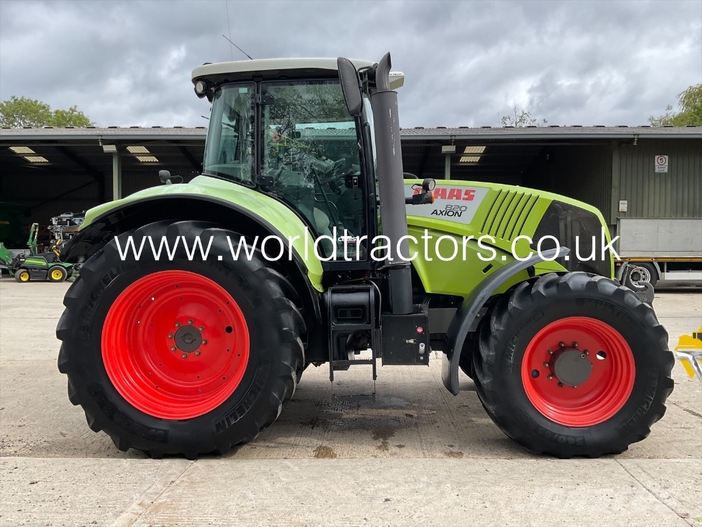CLAAS Axion 820 Tractors